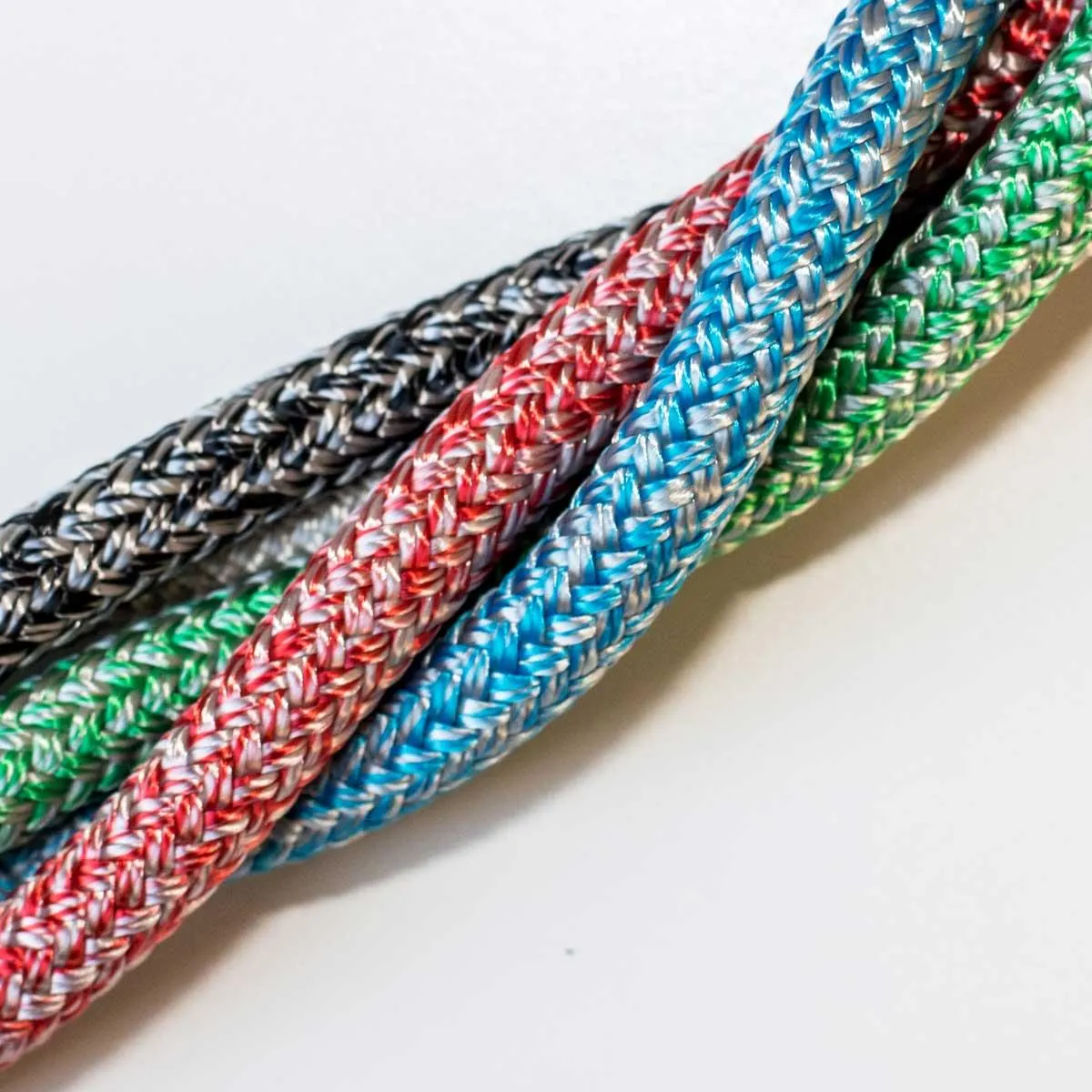 30m of 8mm Dyneema Cruise Rope with Hard Eye Splice