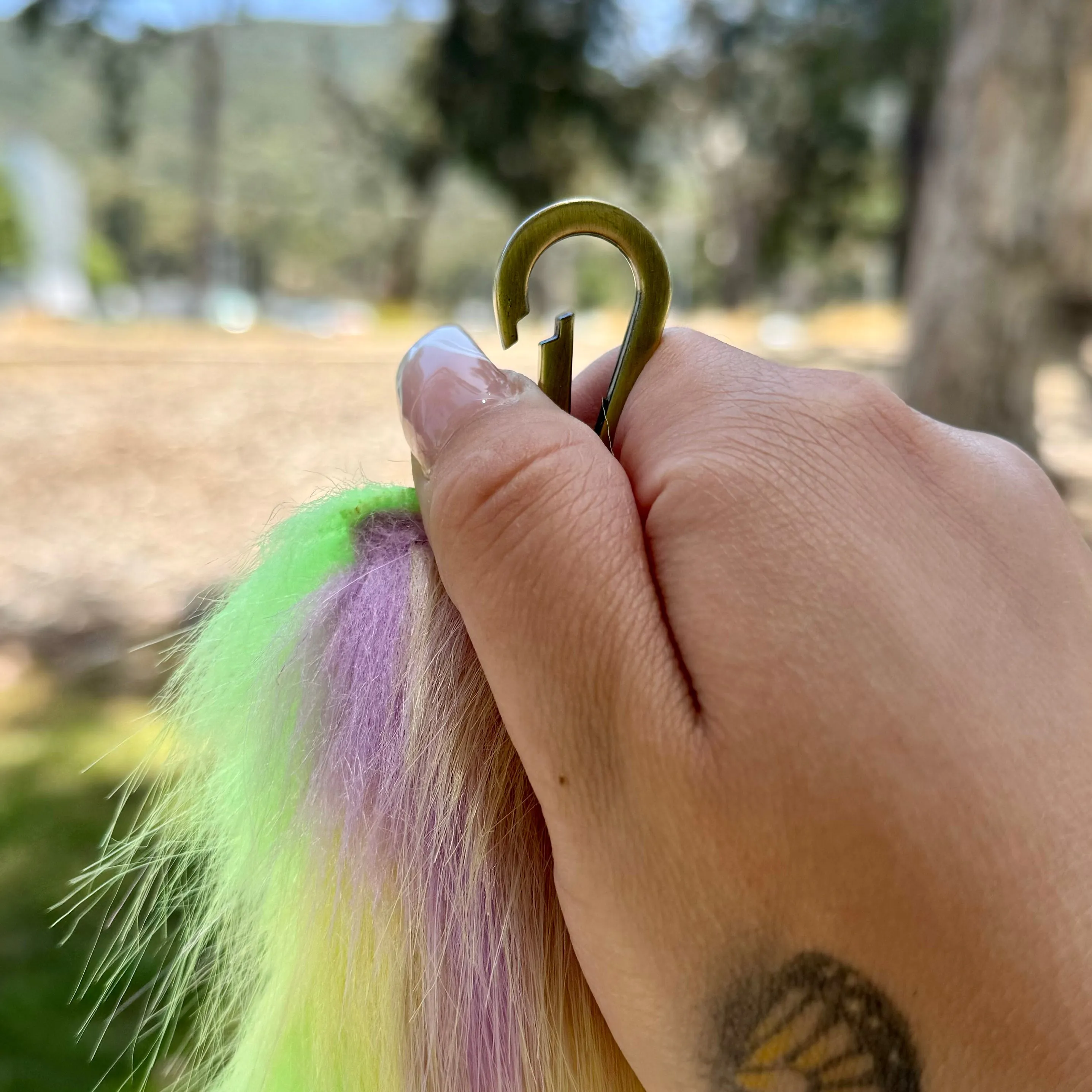 Neon Hue Speckle Tail