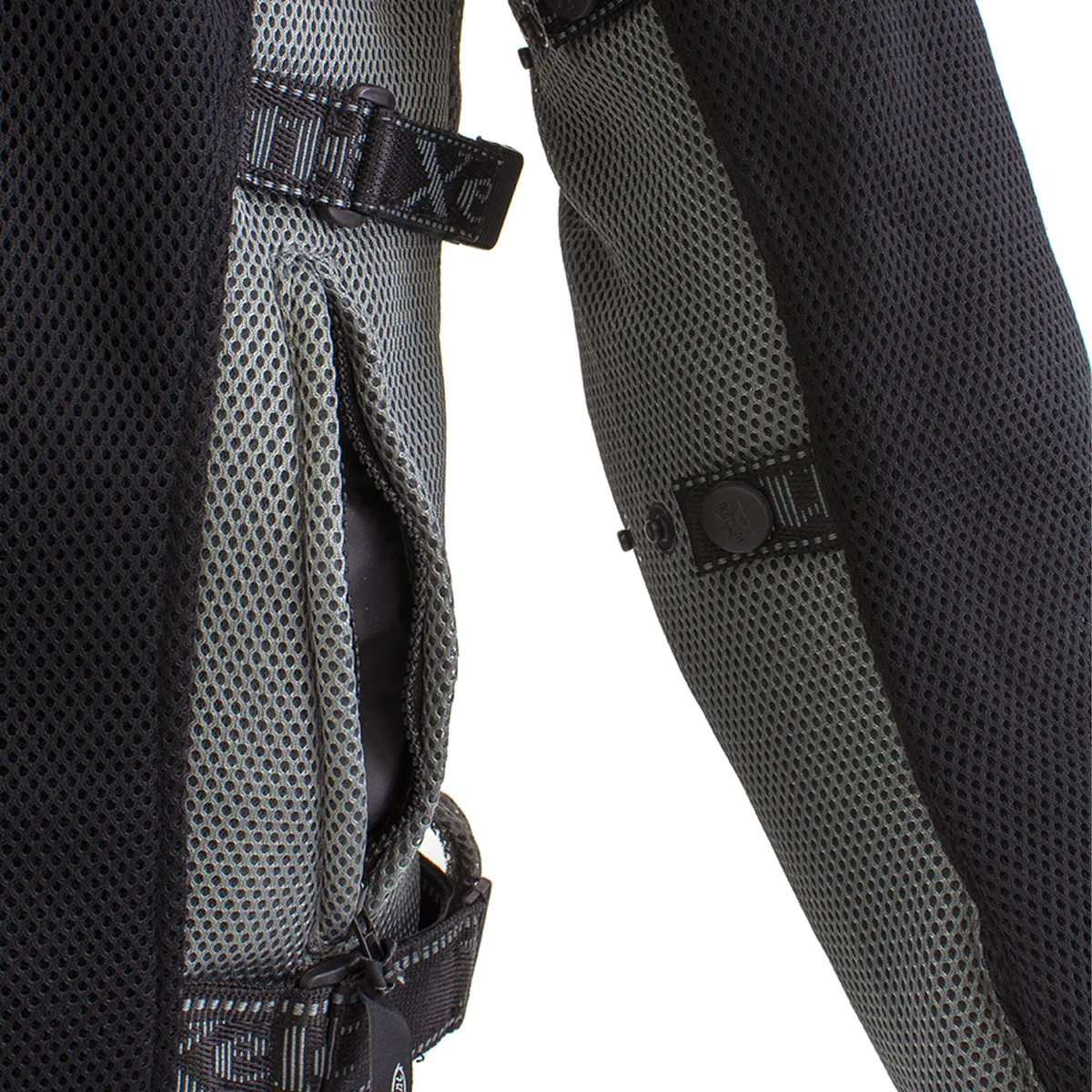 Xelement CF505 Men's 'Phantom Rider' Black Advanced Mesh Sports